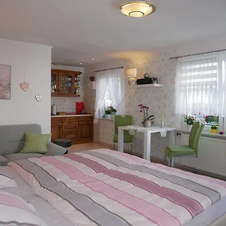 Apartment Rarek 20 Gehmin Vom Ostseestrand